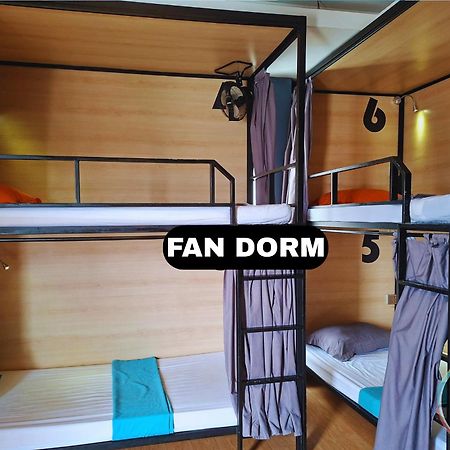 The Place Hostel Siem Reap Angkor Zewnętrze zdjęcie
